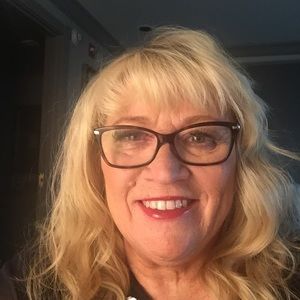 Meet your Posher, Kay